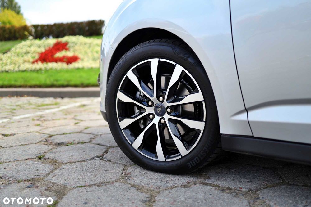 Ford Grand C-MAX - 8