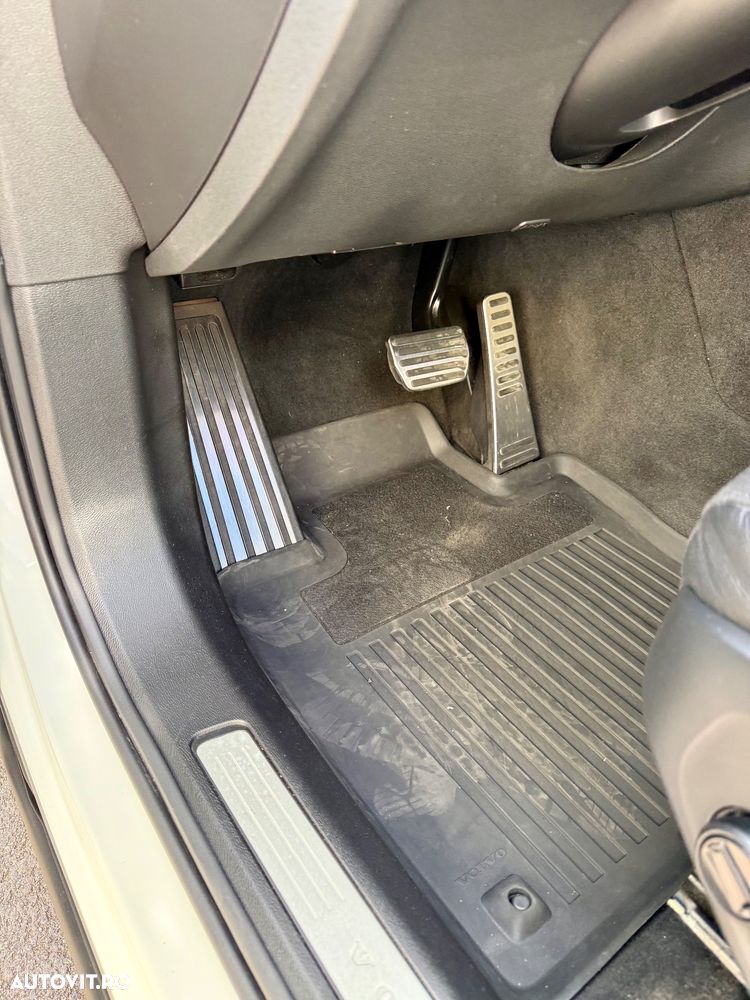 Volvo XC 60 - 16