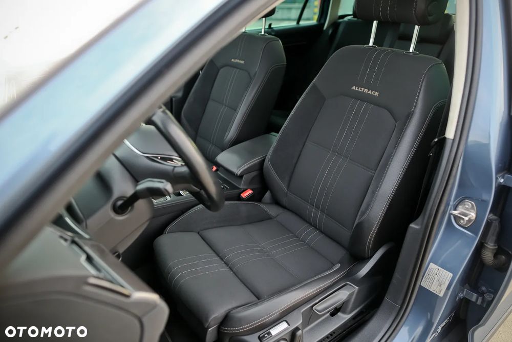 Volkswagen Passat Alltrack - 18