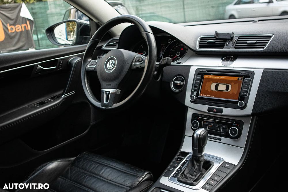 Volkswagen Passat - 13