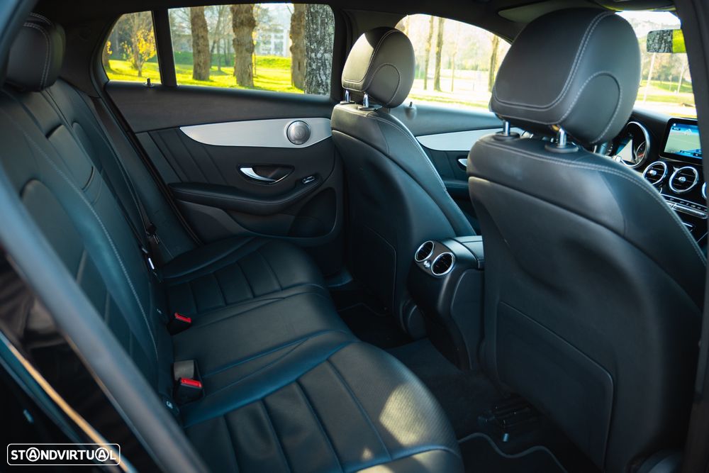 Mercedes-Benz GLC 300 de 4Matic 9G-TRONIC AMG Line Plus - 19