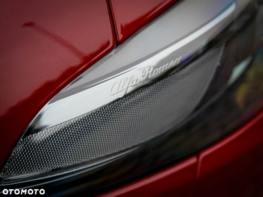 Alfa Romeo Giulia 2.0 Turbo Veloce Q4 - 8