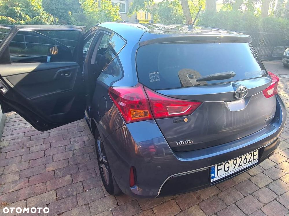 Toyota Auris 1.6 Premium - 9