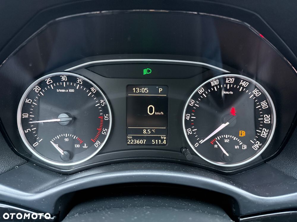 Skoda Octavia 2.0 TDI DPF L&K DSG - 25