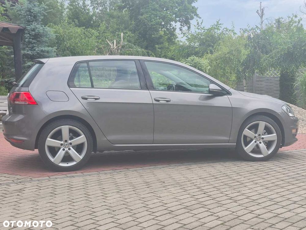 Volkswagen Golf - 3