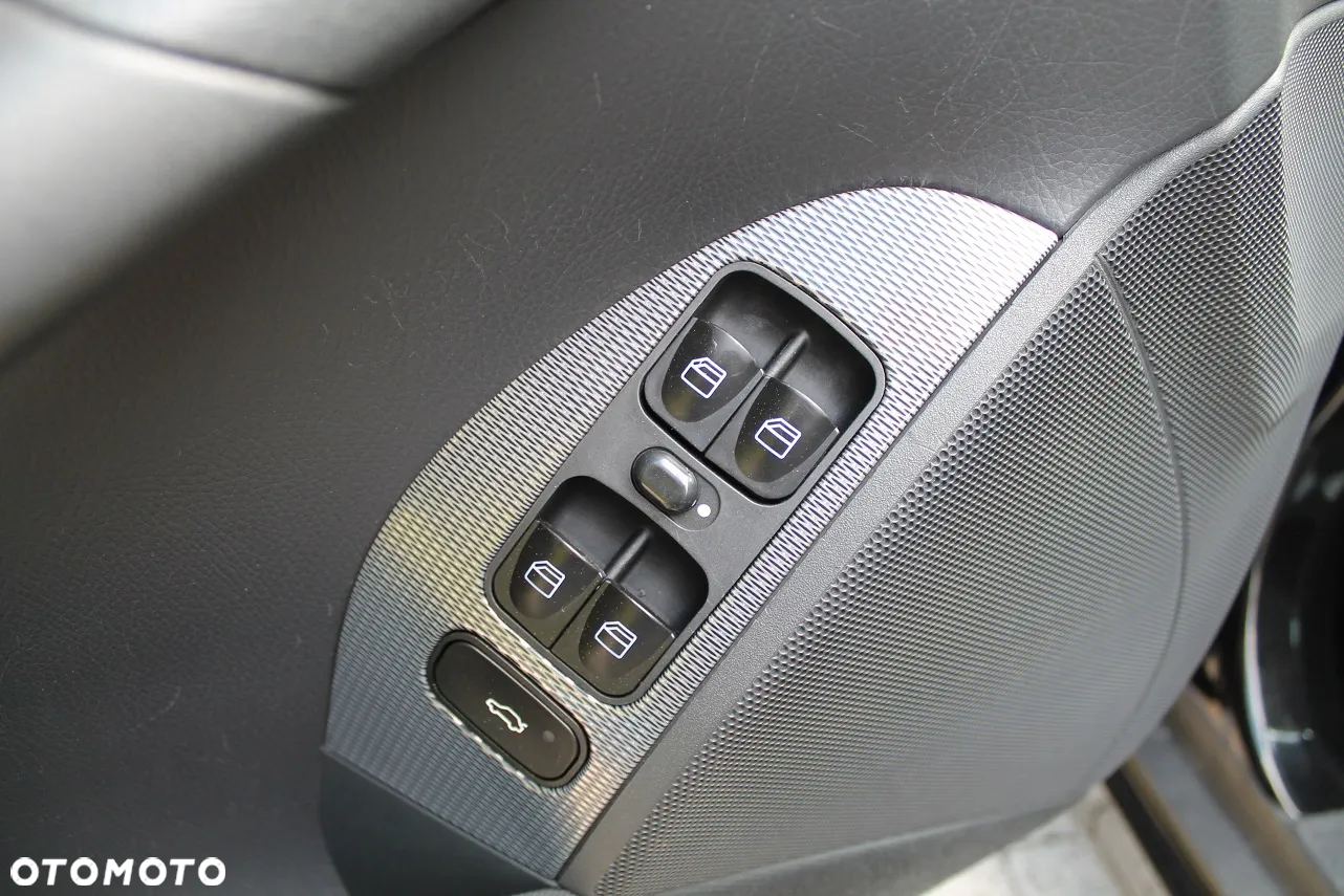 Mercedes-Benz CLK Cabrio 200 Kompressor Automatik Avantgarde - 17