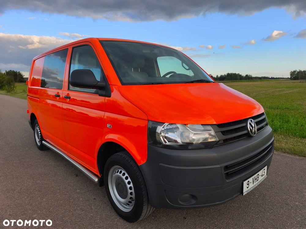Volkswagen Transporter - 3