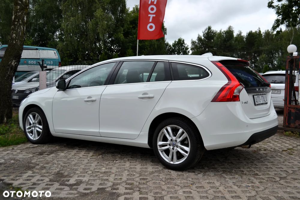 Volvo V60 DRIVe Momentum - 5