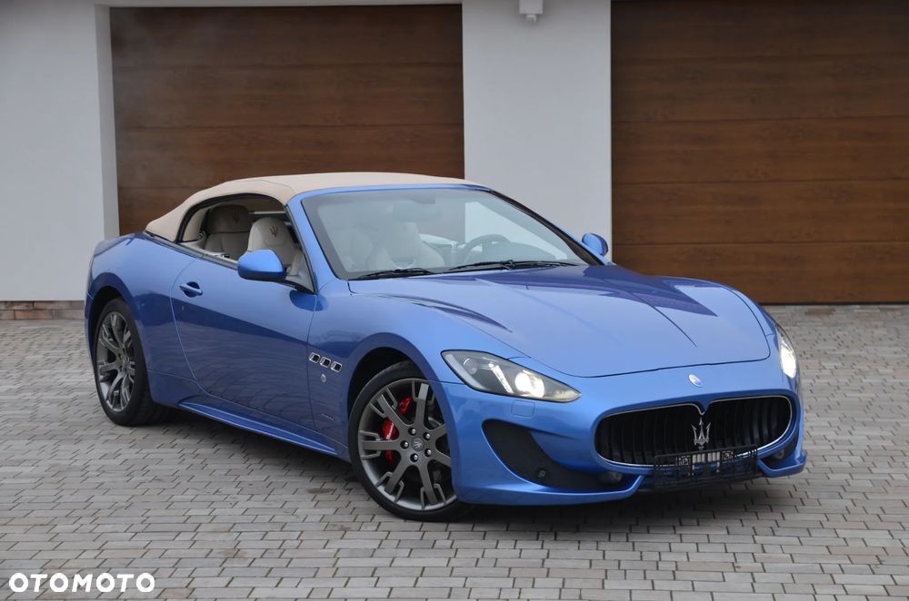 Maserati GranCabrio Sport - 11