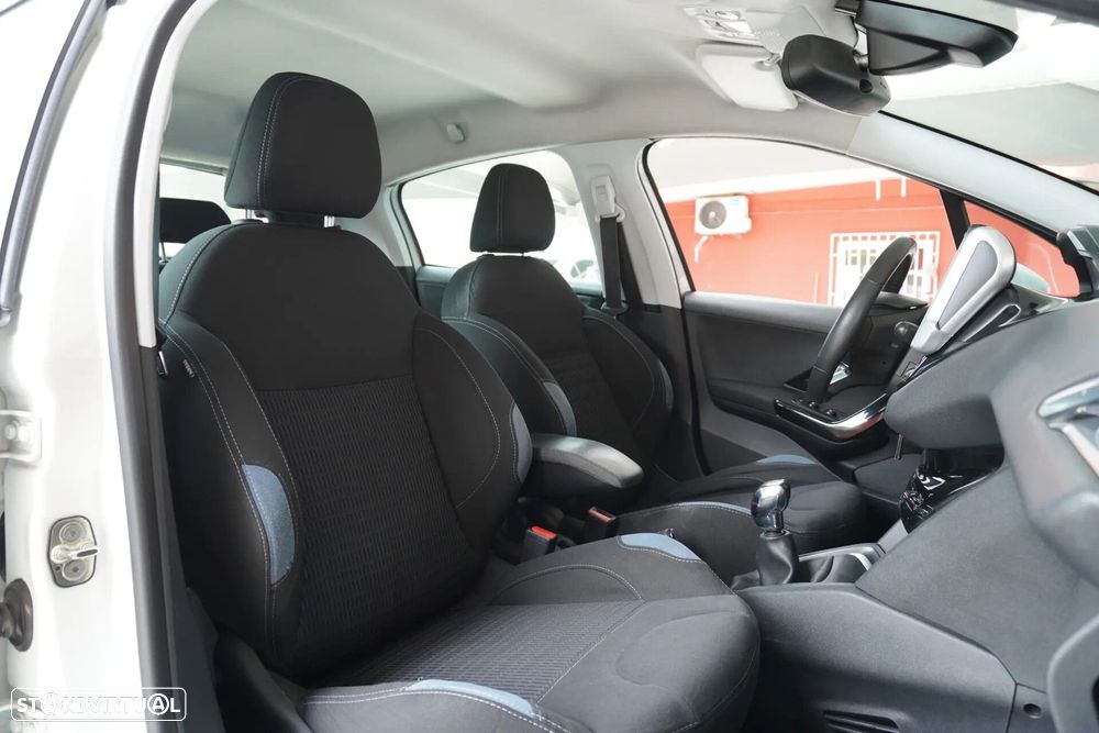 Peugeot 208 1.4 HDi Access - 15