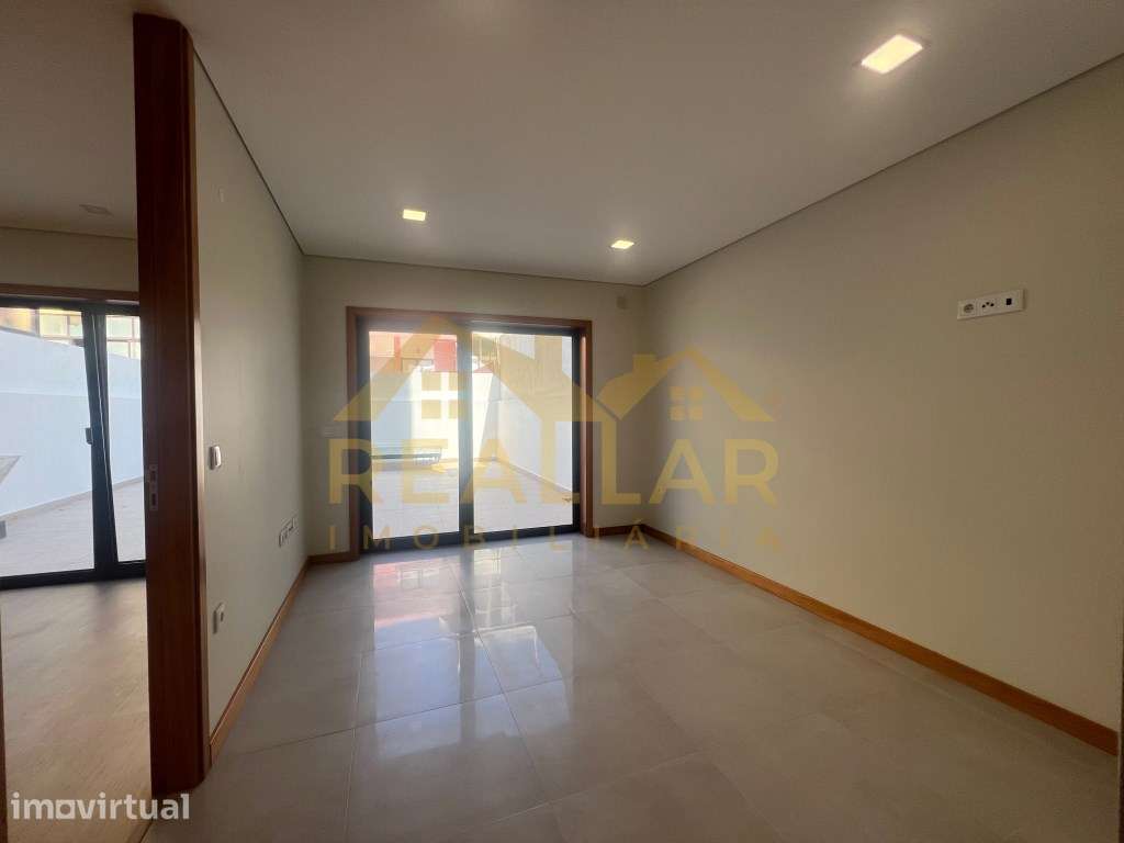 Apartamento T2 NOVO na primeira linha de mar em Vila do Conde - Grande imagem: 4/24