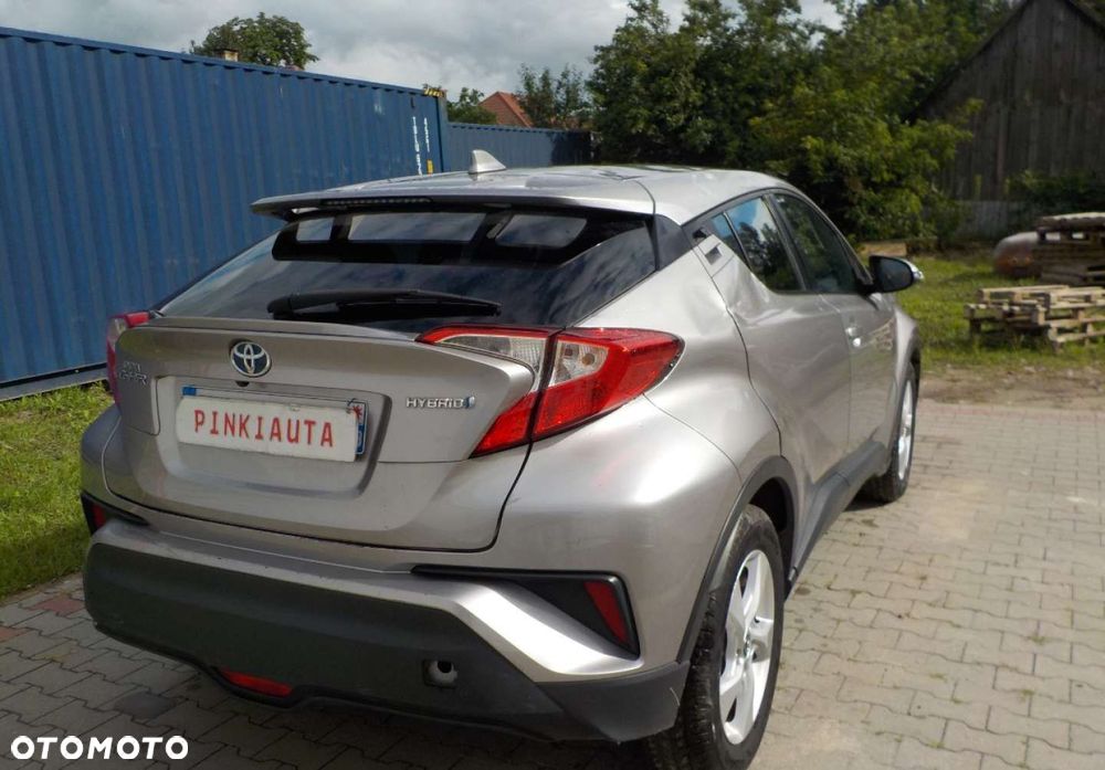 Toyota C-HR - 12