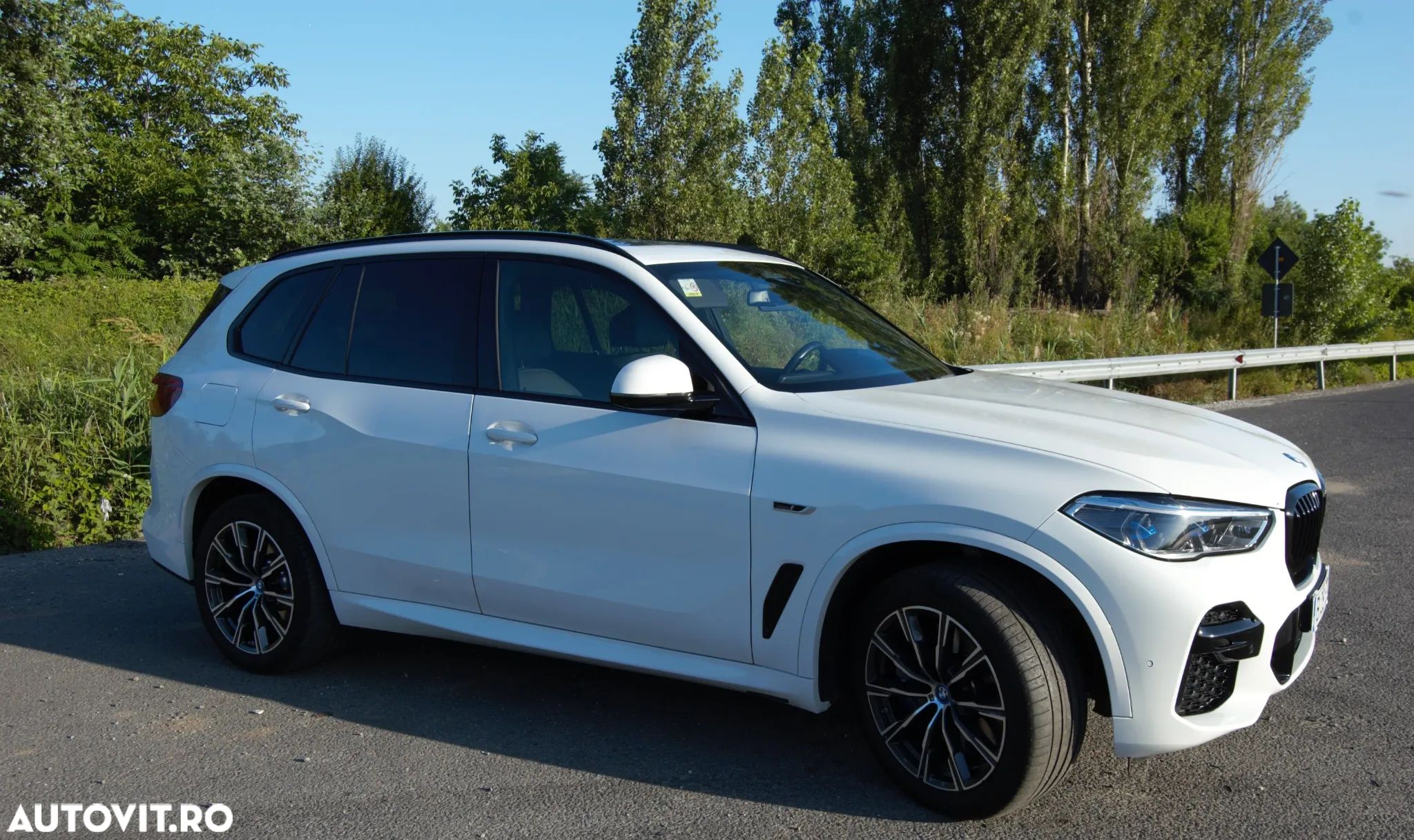 BMW X5 xDrive45e - 1