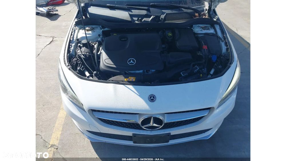 Mercedes-Benz CLA 250 7G-DCT AMG Line - 6