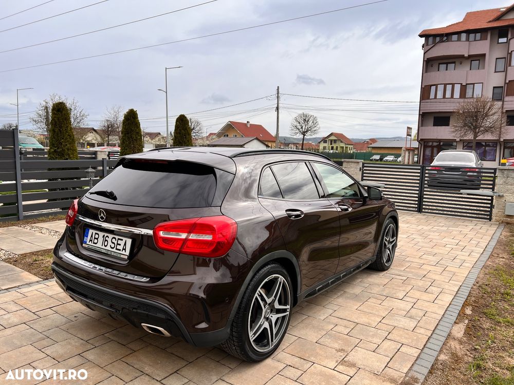 Mercedes-Benz GLA 220 CDI 4MATIC 7G-DCT AMG Line - 3