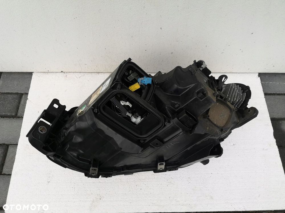 Lampa LED Prawa Mercedes W166 - 3