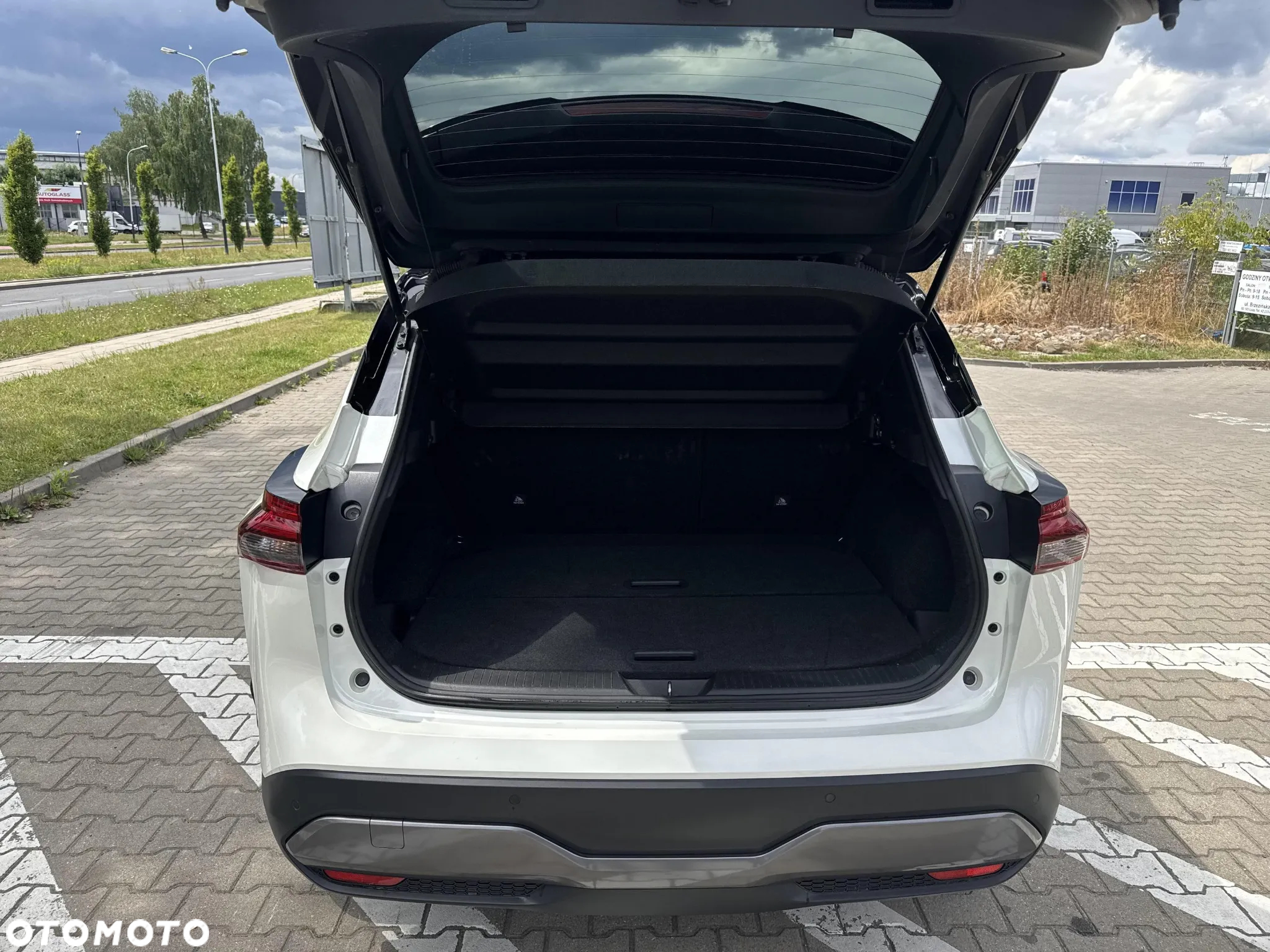 Nissan Qashqai 1.3 DIG-T mHEV N-Connecta Xtronic - 18