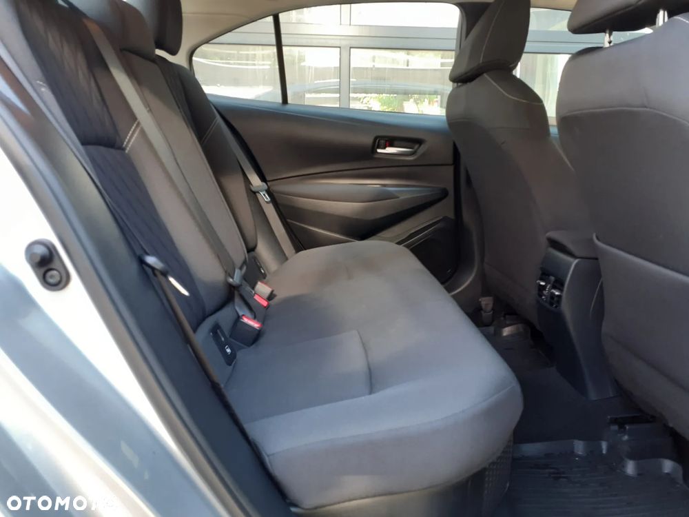 Toyota Corolla - 24