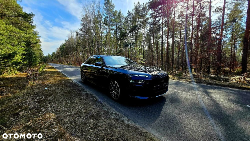 BMW i7 105.7kWh eDrive50 - 6