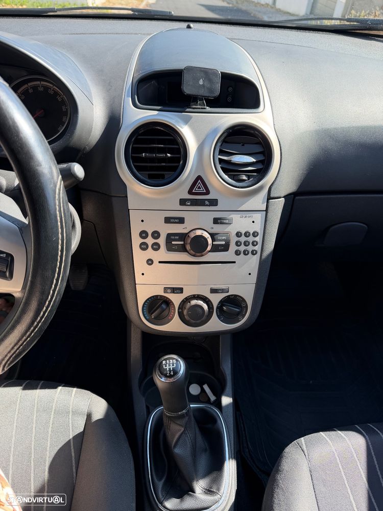 Opel Corsa 1.2 Cosmo - 9