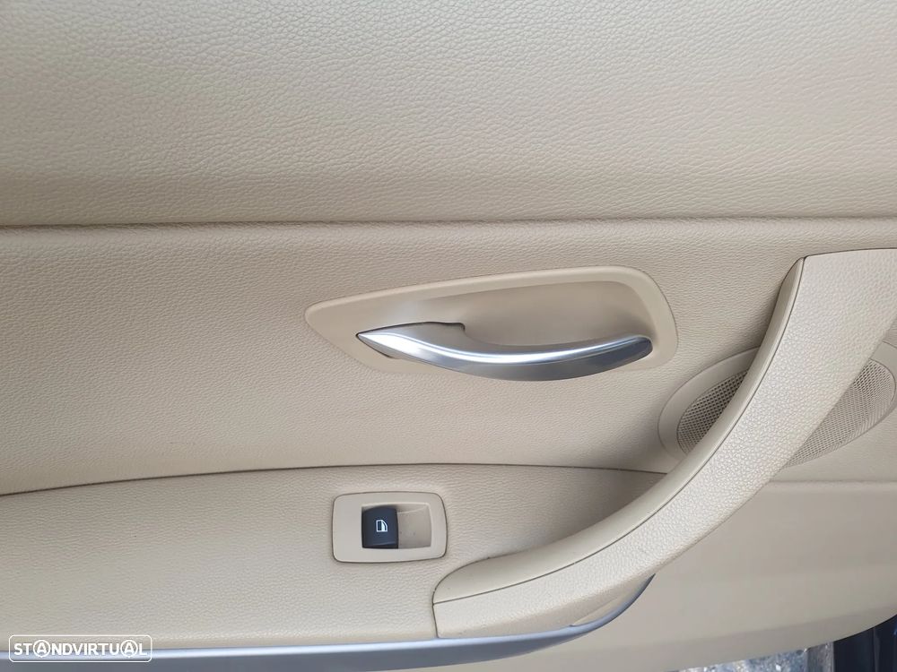 BMW 320 d Exclusive - 35