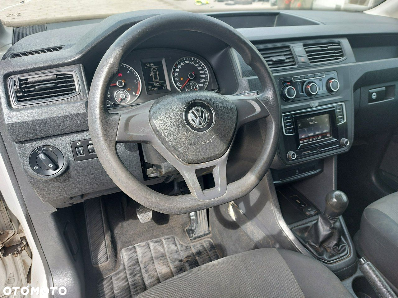 Volkswagen Caddy - 19