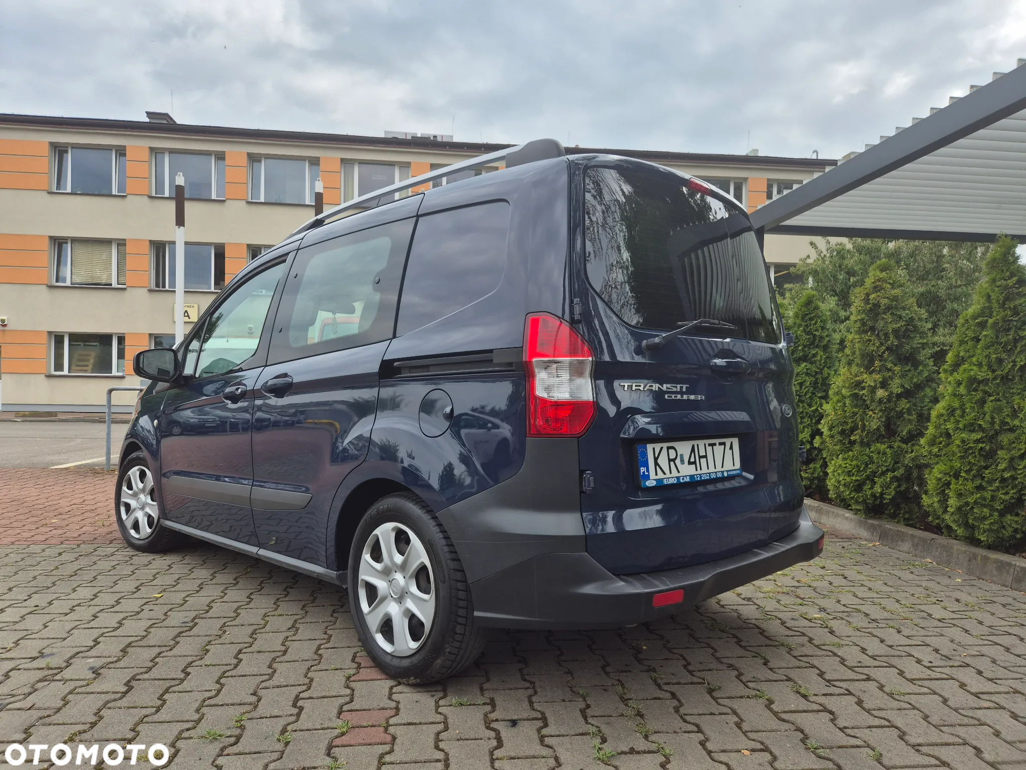 Ford Transit Courier 1.0 EcoBoost Trend - 4