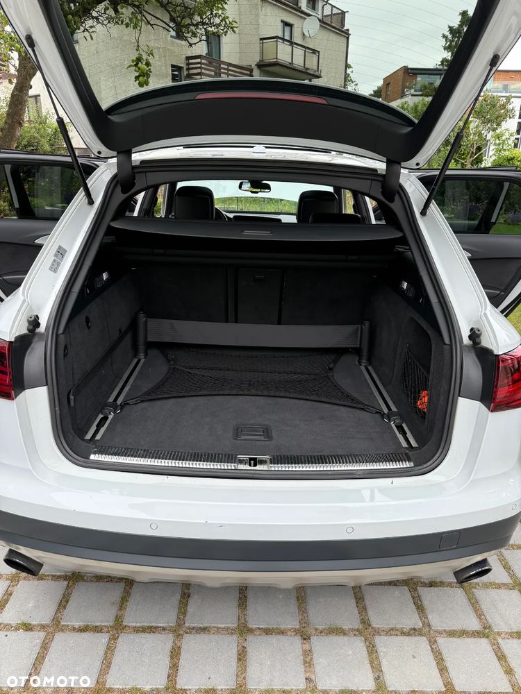 Audi A6 Allroad - 17