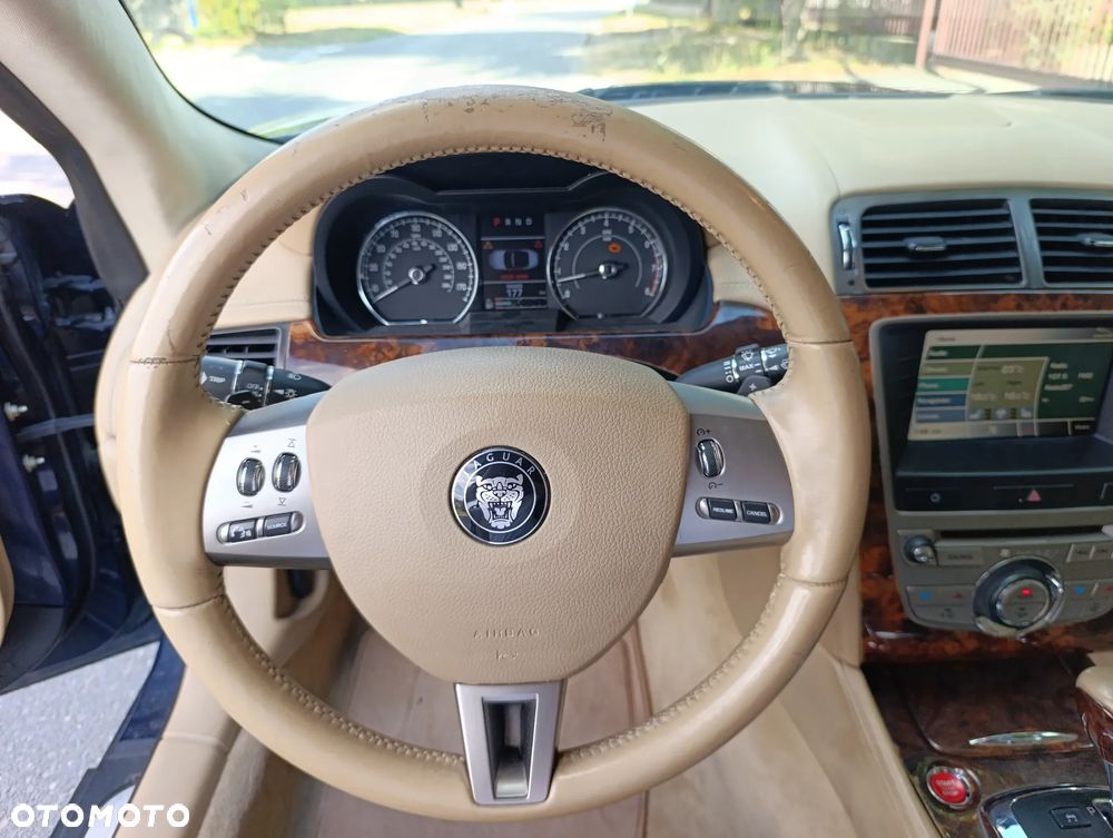 Jaguar XK 4.2 Cabriolet - 11