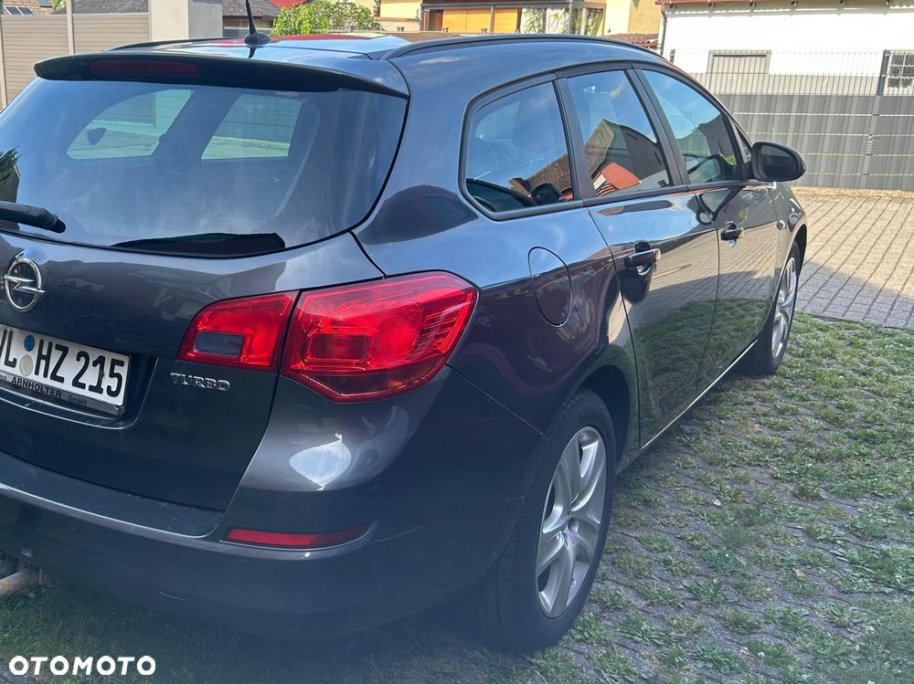 Opel Astra 1.6 Turbo Design Edition - 5