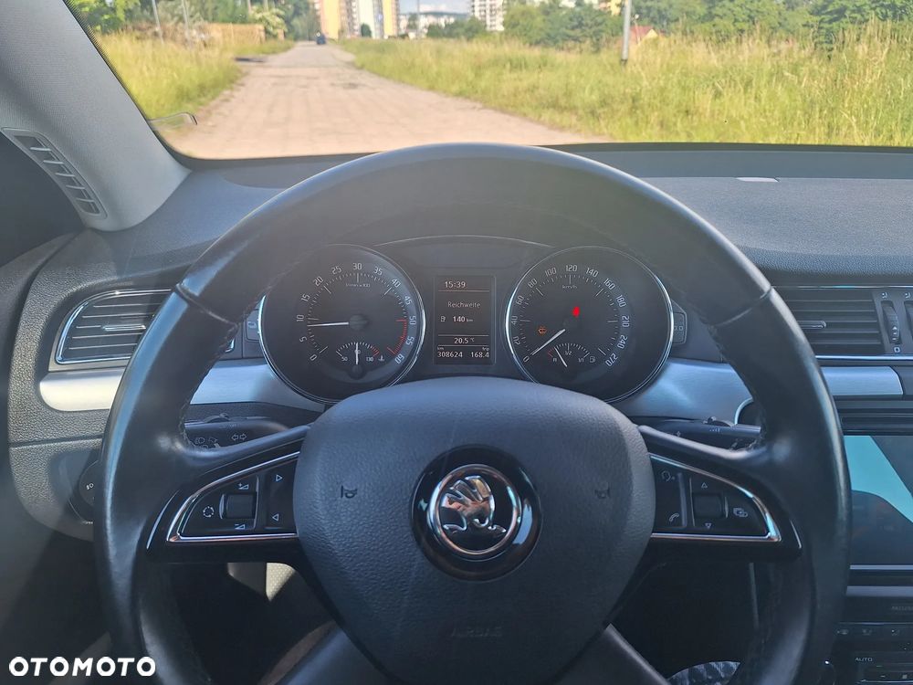 Skoda Superb 2.0 TDI Exclusive - 20