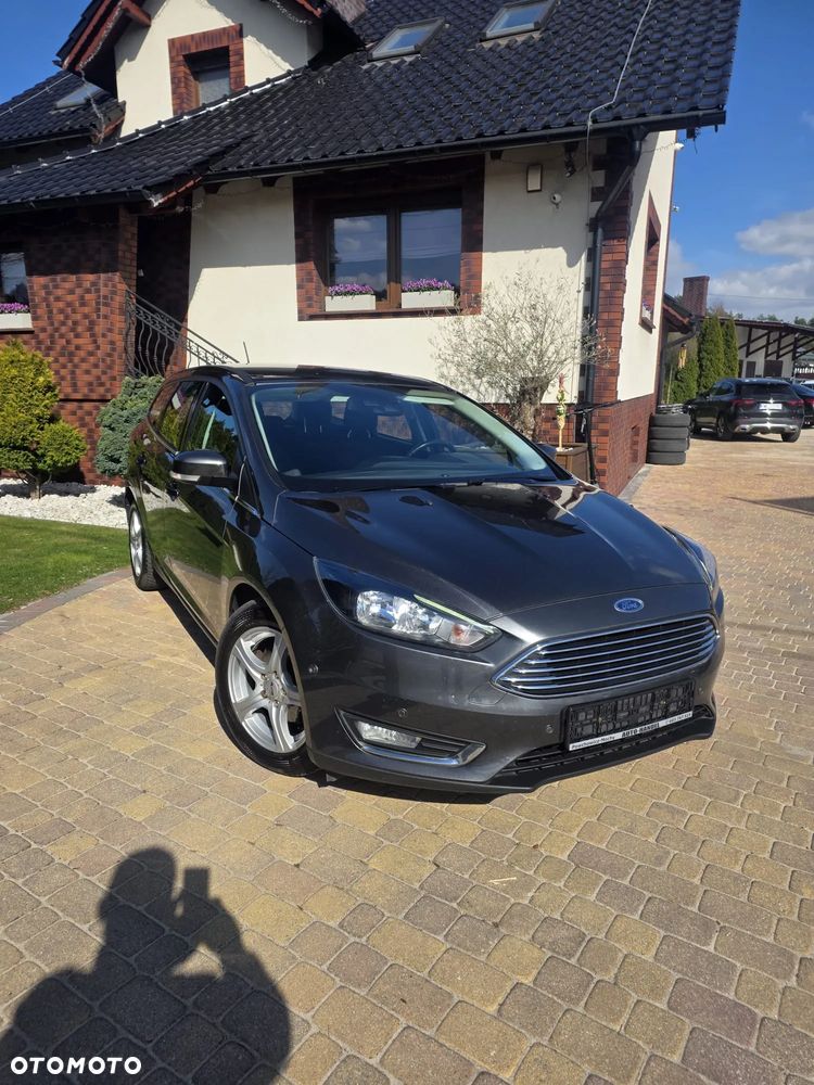 Ford Focus 1.0 EcoBoost Titanium - 1
