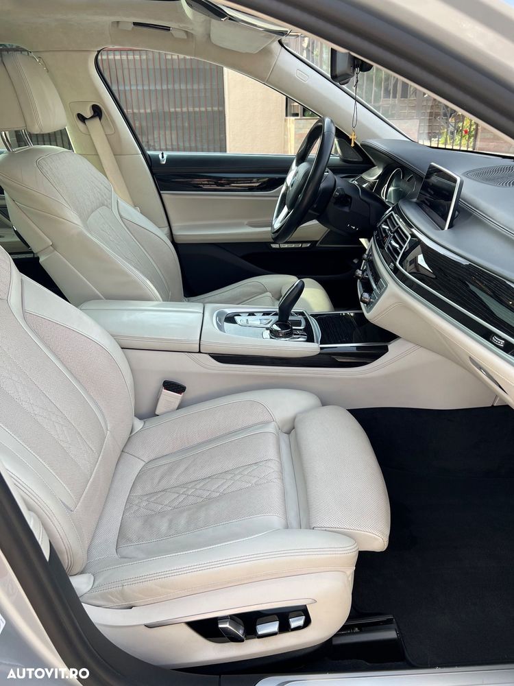 BMW Seria 7 740Le xDrive iPerformance - 8