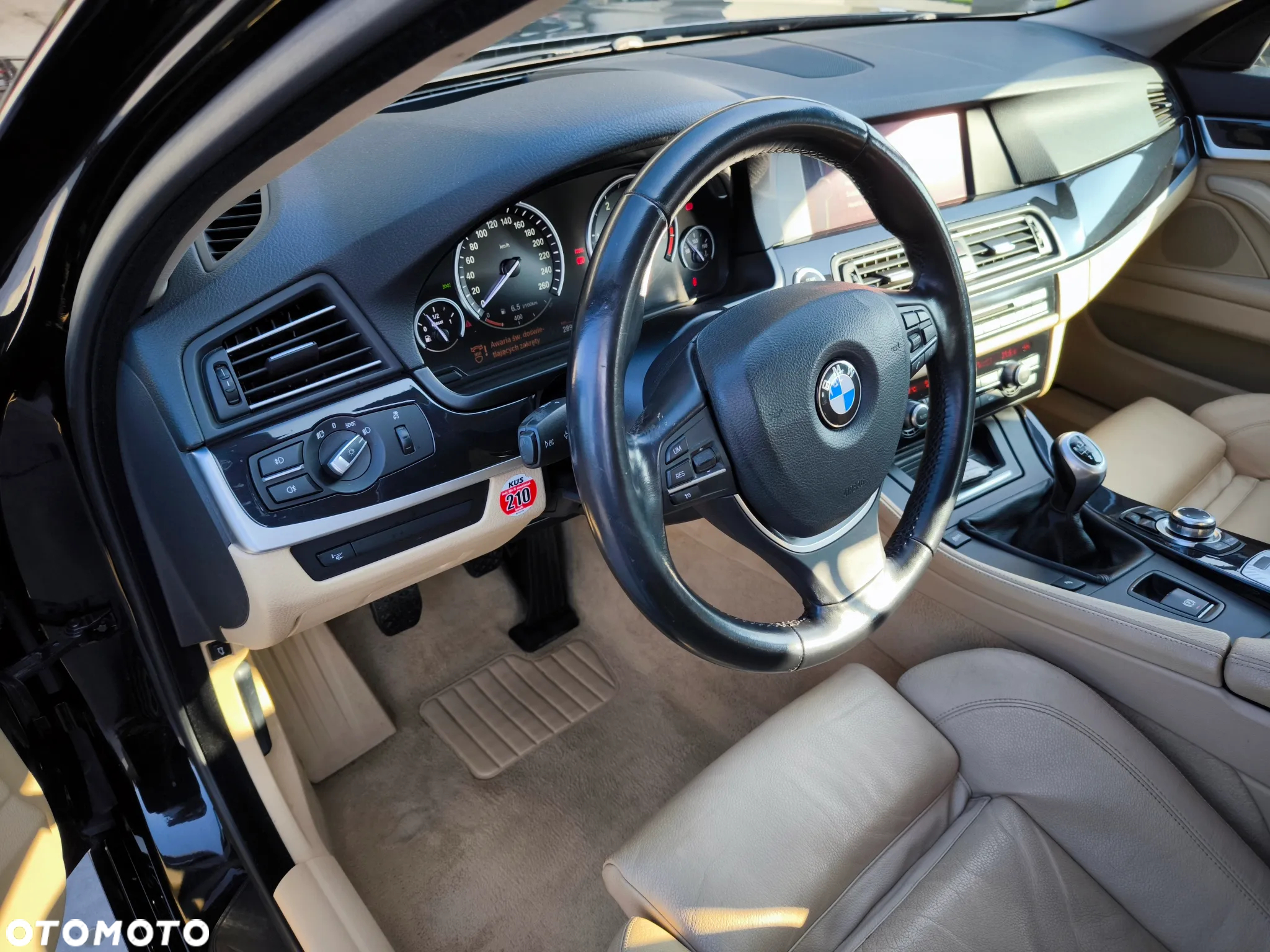 BMW Seria 5 525d - 14