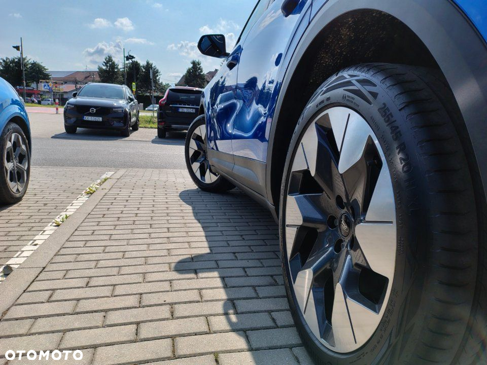 Ford Explorer - 26