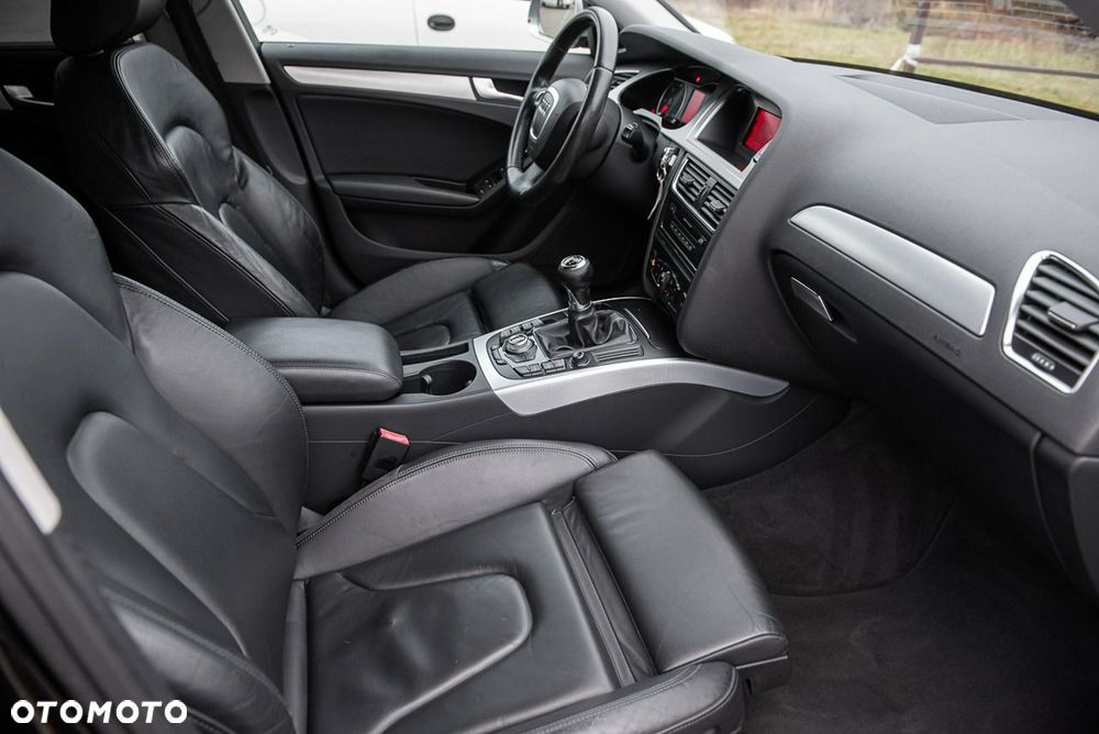 Audi A4 Avant 2.0 TDI DPF S line Sportpaket - 9