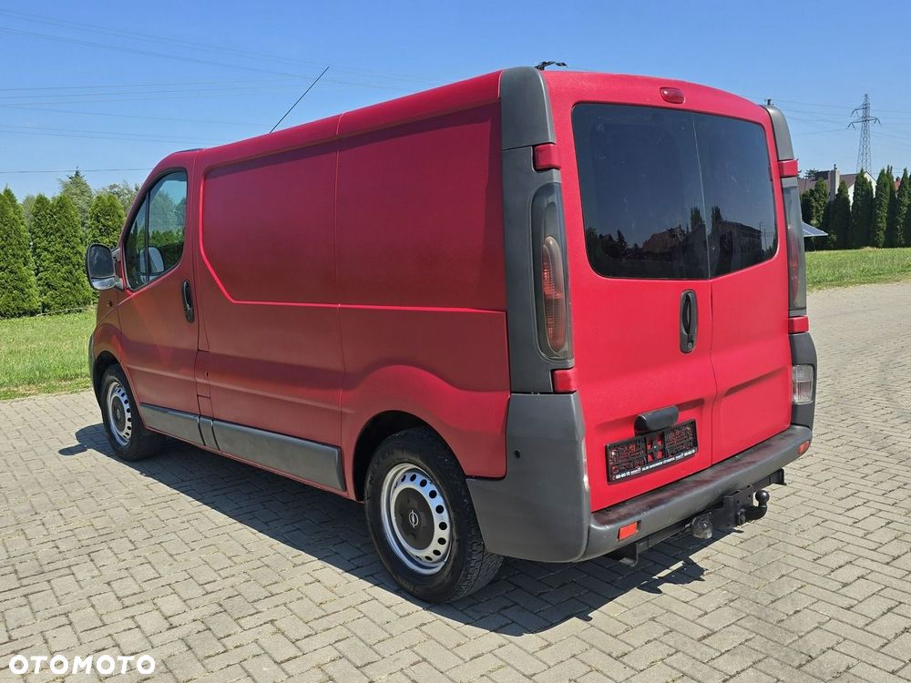 Opel Vivaro - 12