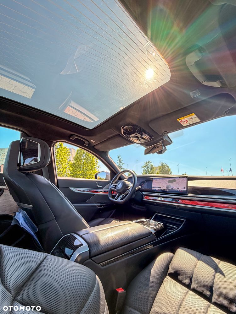 BMW Seria 7 730d xDrive mHEV - 11