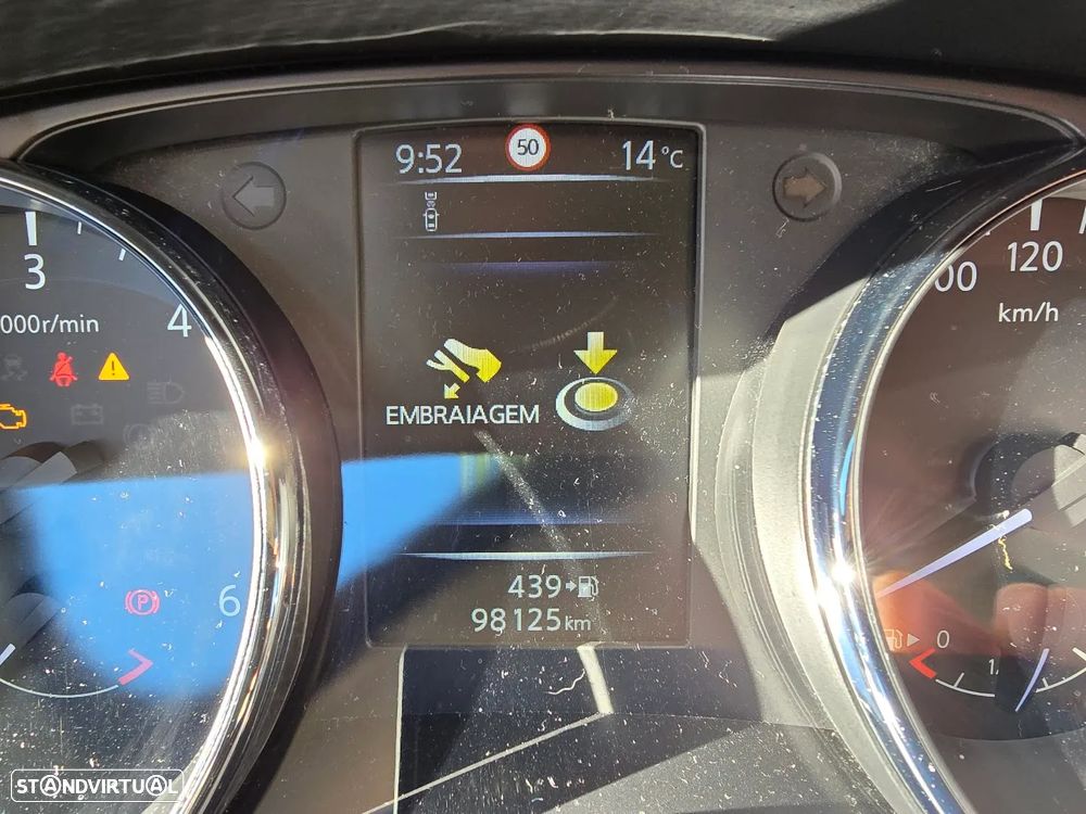 Nissan Qashqai 1.5 dCi N-Connecta 18 - 14