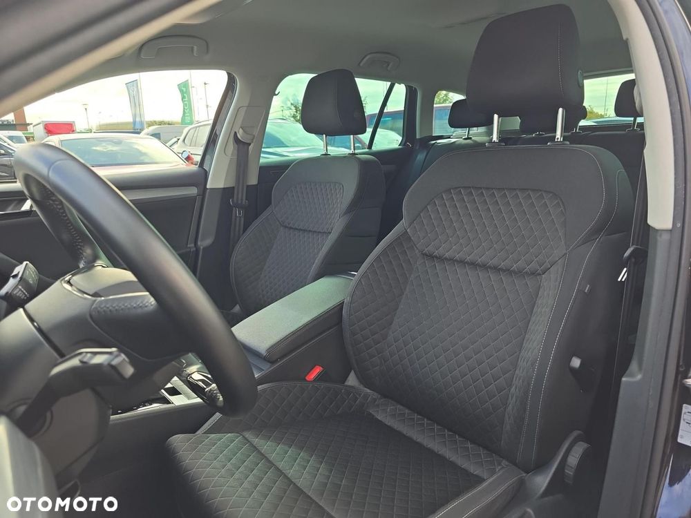 Skoda Superb 2.0 TDI Ambition DSG - 10