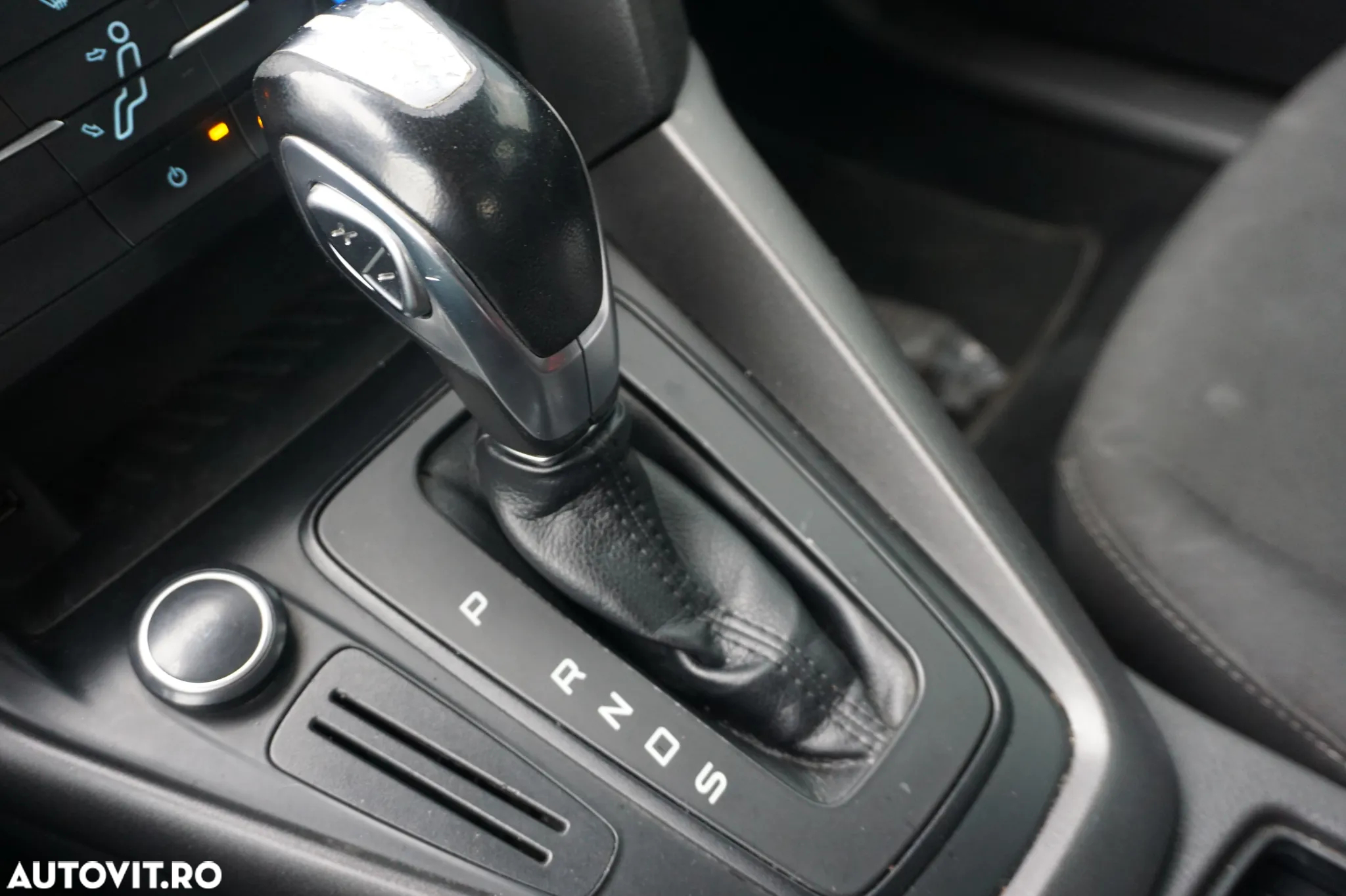 Ford Focus - 10