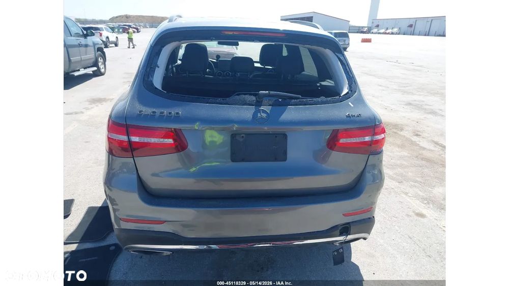 Mercedes-Benz GLC 300 4Matic 9G-TRONIC AMG Line - 8