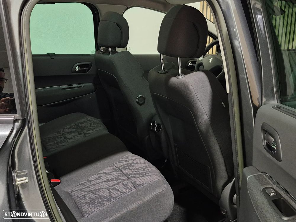 Peugeot 3008 1.6 HDi Style - 15