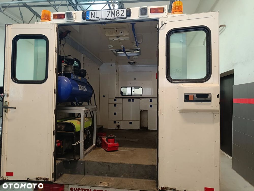 Mercedes-Benz 313 CDI - 8