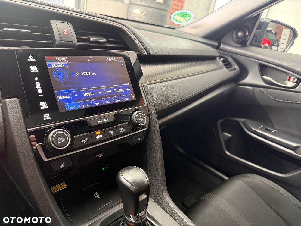 Honda Civic 1.5 i-VTEC Turbo CVT Sport - 22