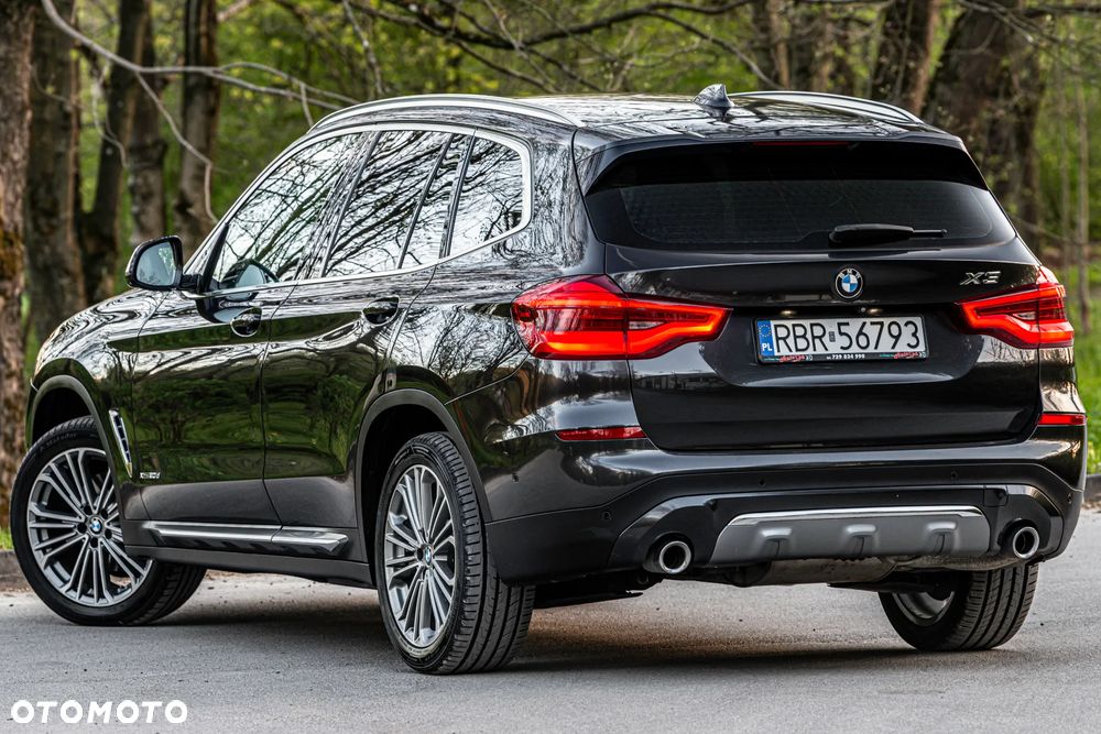 BMW X3 xDrive20d M Sport Edition - 4