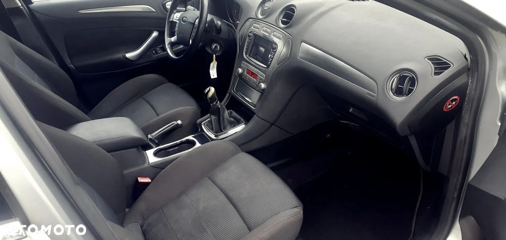 Ford Mondeo 2.0 Sport - 24