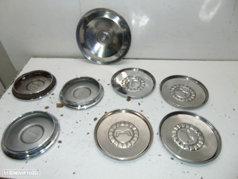 Antigos e clássicos tampões de roda - 10