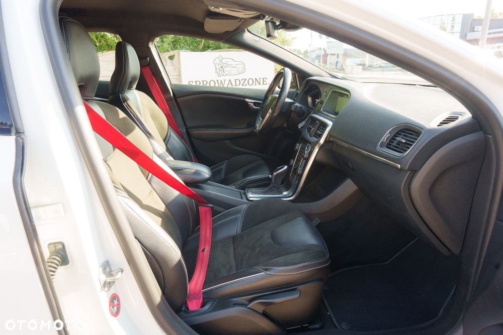 Volvo V40 T5 Geartronic RDesign - 21