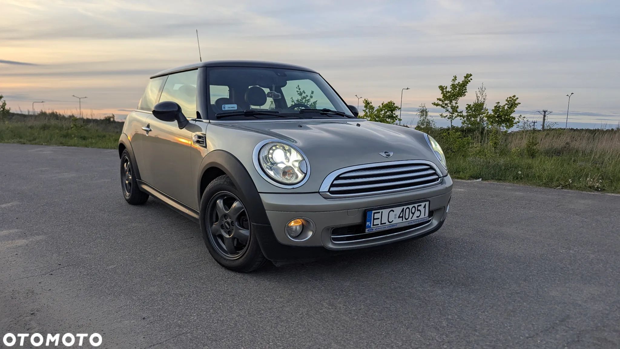 MINI Cooper Standard - 1